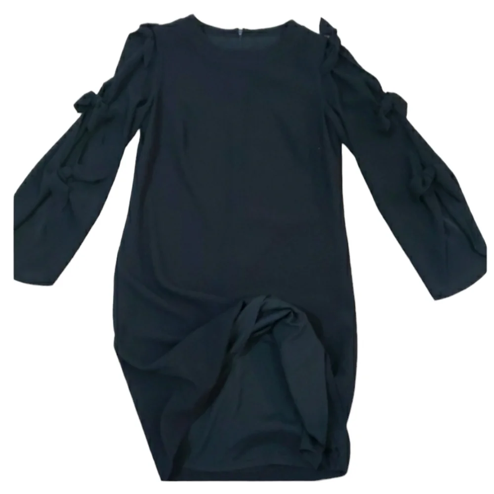 Tahari ASL~Woman Size 2~ Black Sheath Dress, Long Slit Sleeve, Fully Lined. - Picture 5 of 12